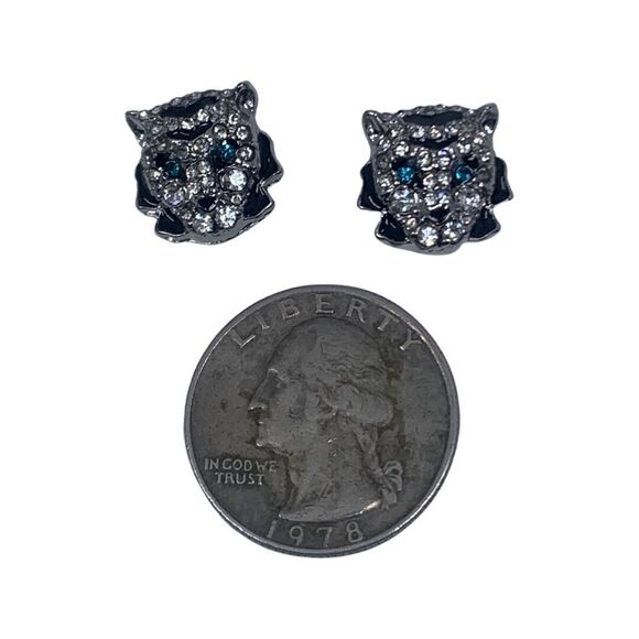 Betsey Johnson Snow Leopard Head Crystal Stud Earrings .5" Magical Creature - Picture 10 of 16